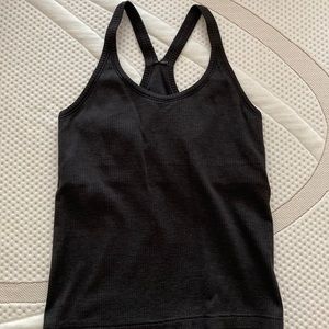 Cropped ebb to street tank size 6